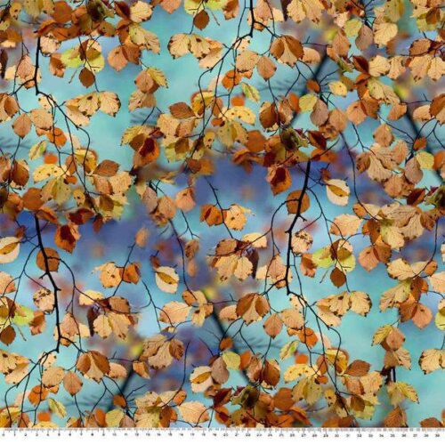 Efterårsblade på blå bomuldsjersey