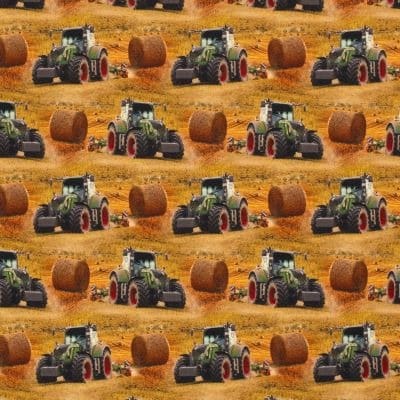 Fendt traktorer og rundballer på french terry